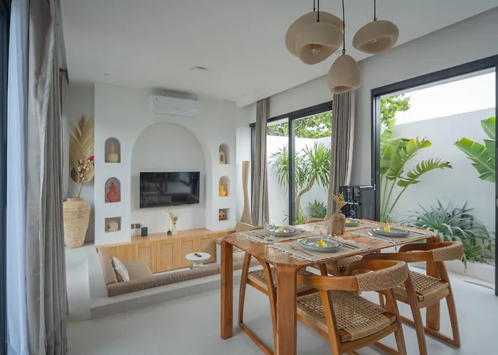 Monstera Uluwatu (Bali)